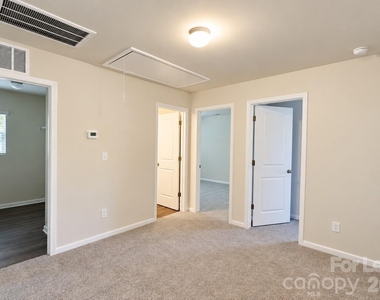 1010 Moorebrook Drive - Photo Thumbnail 11