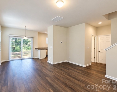 1010 Moorebrook Drive - Photo Thumbnail 3