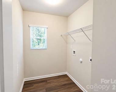 1010 Moorebrook Drive - Photo Thumbnail 15