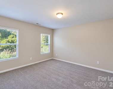 1010 Moorebrook Drive - Photo Thumbnail 23