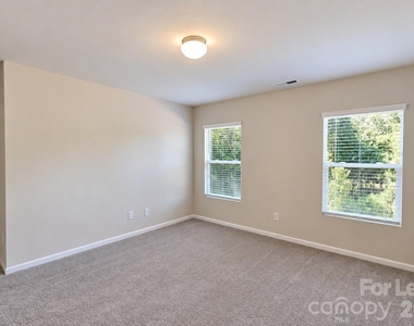 1010 Moorebrook Drive - Photo Thumbnail 21