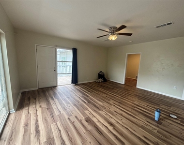 3555 W 5th Street - Photo Thumbnail 1