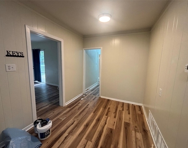 3555 W 5th Street - Photo Thumbnail 7