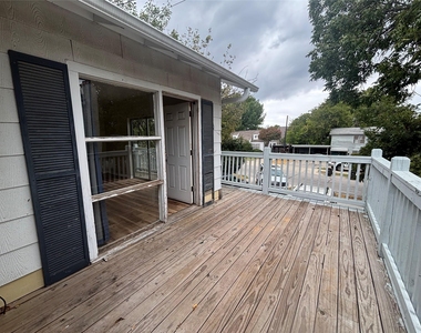 3555 W 5th Street - Photo Thumbnail 8