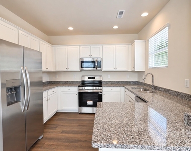 1010 Moorebrook Drive - Photo Thumbnail 40