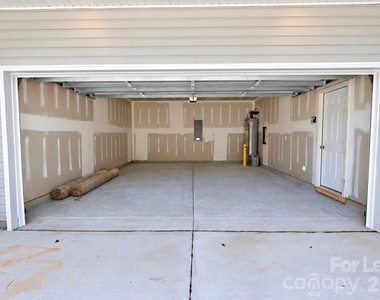 1010 Moorebrook Drive - Photo Thumbnail 43