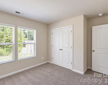 1010 Moorebrook Drive - Photo Thumbnail 36