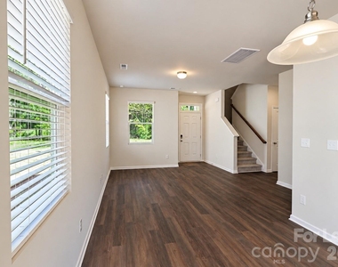 1010 Moorebrook Drive - Photo Thumbnail 10