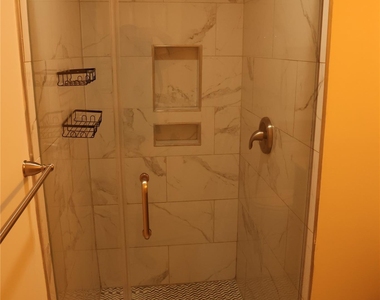 6641 Brookmeade Drive - Photo Thumbnail 8