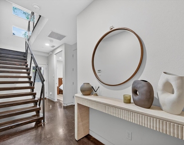 4230 Travis Street - Photo Thumbnail 22
