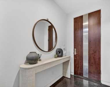 4230 Travis Street - Photo Thumbnail 23