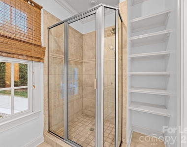107 Mcauley Court - Photo Thumbnail 21