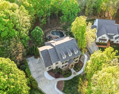 107 Mcauley Court - Photo Thumbnail 1