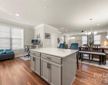 8309 Scotney Bluff Avenue - Photo Thumbnail 3