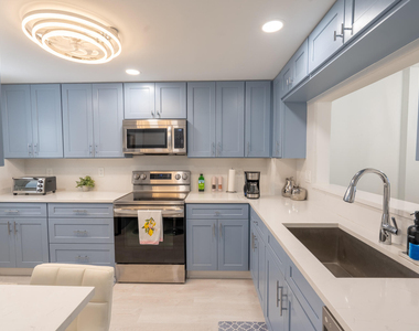 145 S Ocean Avenue - Photo Thumbnail 5