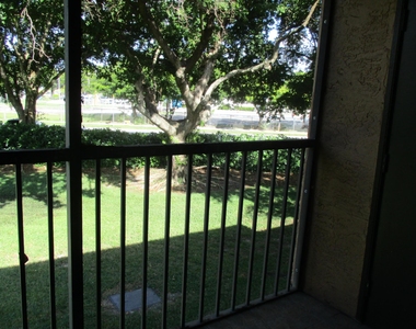 835 Nw 103rd Terrace - Photo Thumbnail 9