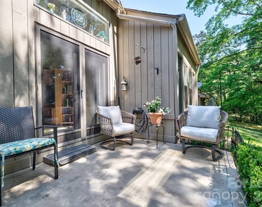 114 Pine Grove Circle - Photo Thumbnail 22