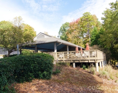 114 Pine Grove Circle - Photo Thumbnail 33