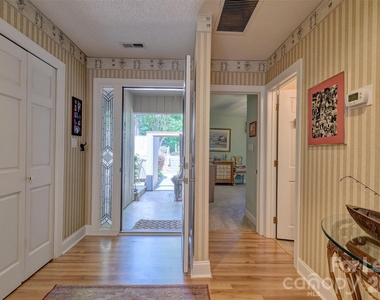 114 Pine Grove Circle - Photo Thumbnail 2