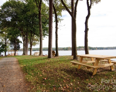 114 Pine Grove Circle - Photo Thumbnail 28