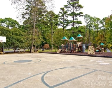 114 Pine Grove Circle - Photo Thumbnail 34