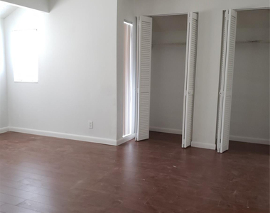 851 Nw 81st Terrace - Photo Thumbnail 13