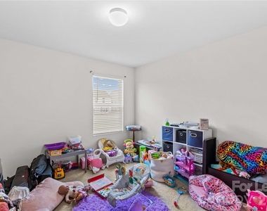 125 Mooring Drive - Photo Thumbnail 22