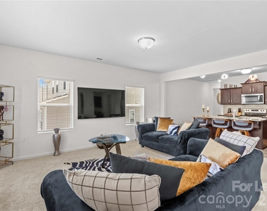 125 Mooring Drive - Photo Thumbnail 12