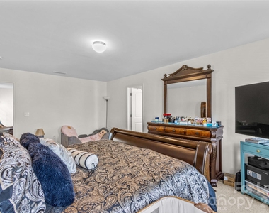 125 Mooring Drive - Photo Thumbnail 17