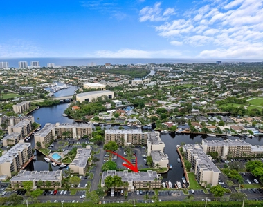 16 Royal Palm Way - Photo Thumbnail 22