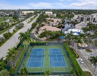16 Royal Palm Way - Photo Thumbnail 21