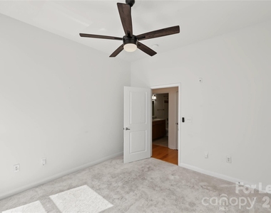 516 New Bern Station Court - Photo Thumbnail 17