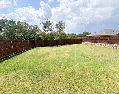 935 Keystone Court - Photo Thumbnail 12