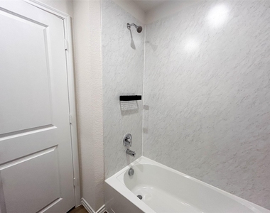 935 Keystone Court - Photo Thumbnail 21