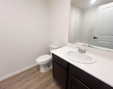 935 Keystone Court - Photo Thumbnail 20