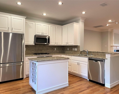 2480 Worthington Street - Photo Thumbnail 4