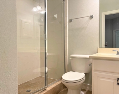2480 Worthington Street - Photo Thumbnail 16