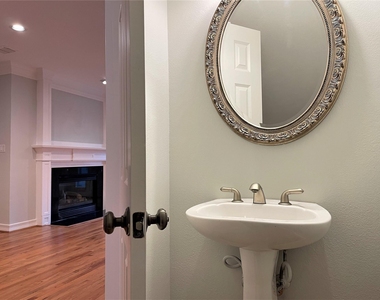 2480 Worthington Street - Photo Thumbnail 7