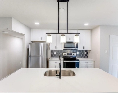 5428 Adams Drive - Photo Thumbnail 8