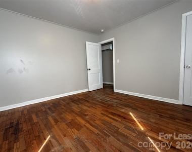 102 E Bradley Street - Photo Thumbnail 11