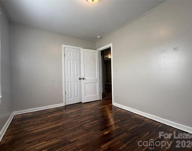 102 E Bradley Street - Photo Thumbnail 16