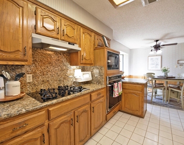 4709 Knollview Lane - Photo Thumbnail 13