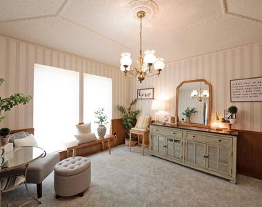 4709 Knollview Lane - Photo Thumbnail 6