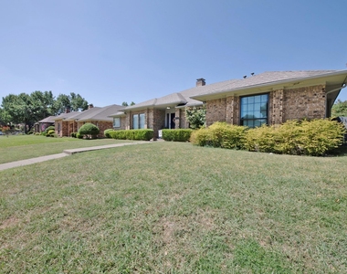 4709 Knollview Lane - Photo Thumbnail 35