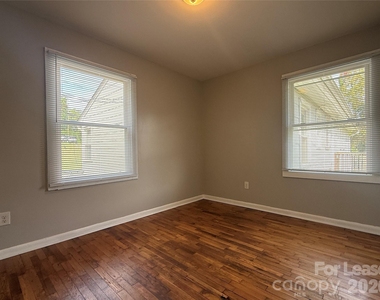 100 E Bradley Street - Photo Thumbnail 15