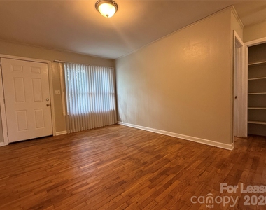 100 E Bradley Street - Photo Thumbnail 5