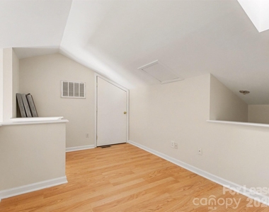306 S Cedar Street - Photo Thumbnail 13