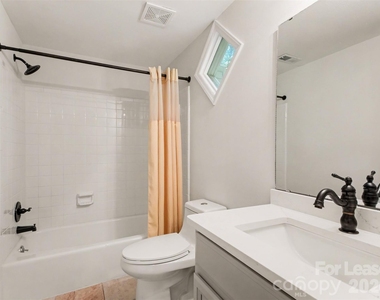 306 S Cedar Street - Photo Thumbnail 12