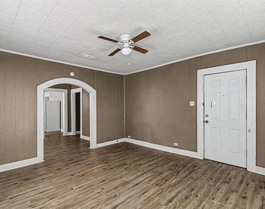 109 Dallas Avenue - Photo Thumbnail 4