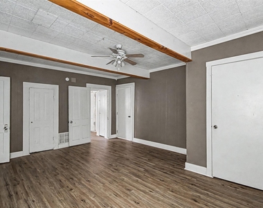 109 Dallas Avenue - Photo Thumbnail 11